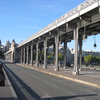 Pont de Bir-Hakeim - Hotels & Travel Near Me - Paris, 75