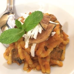 Hostaria Borromei - U need to try this. It's so flavorful! It's awesome!