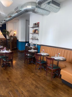 Bird In Hand by null