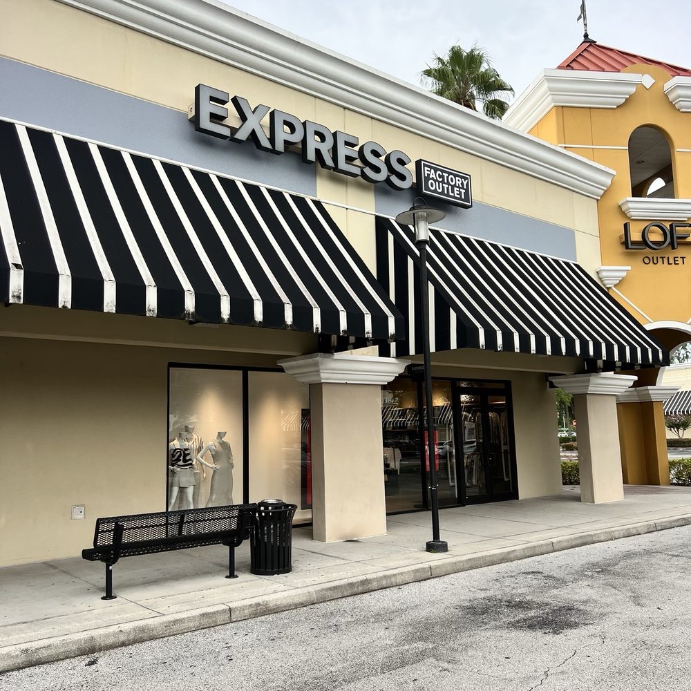 nike outlet international drive