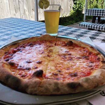 Raquette River Brewing - Pizza - Breweries Near Me - Tupper Lake, New York