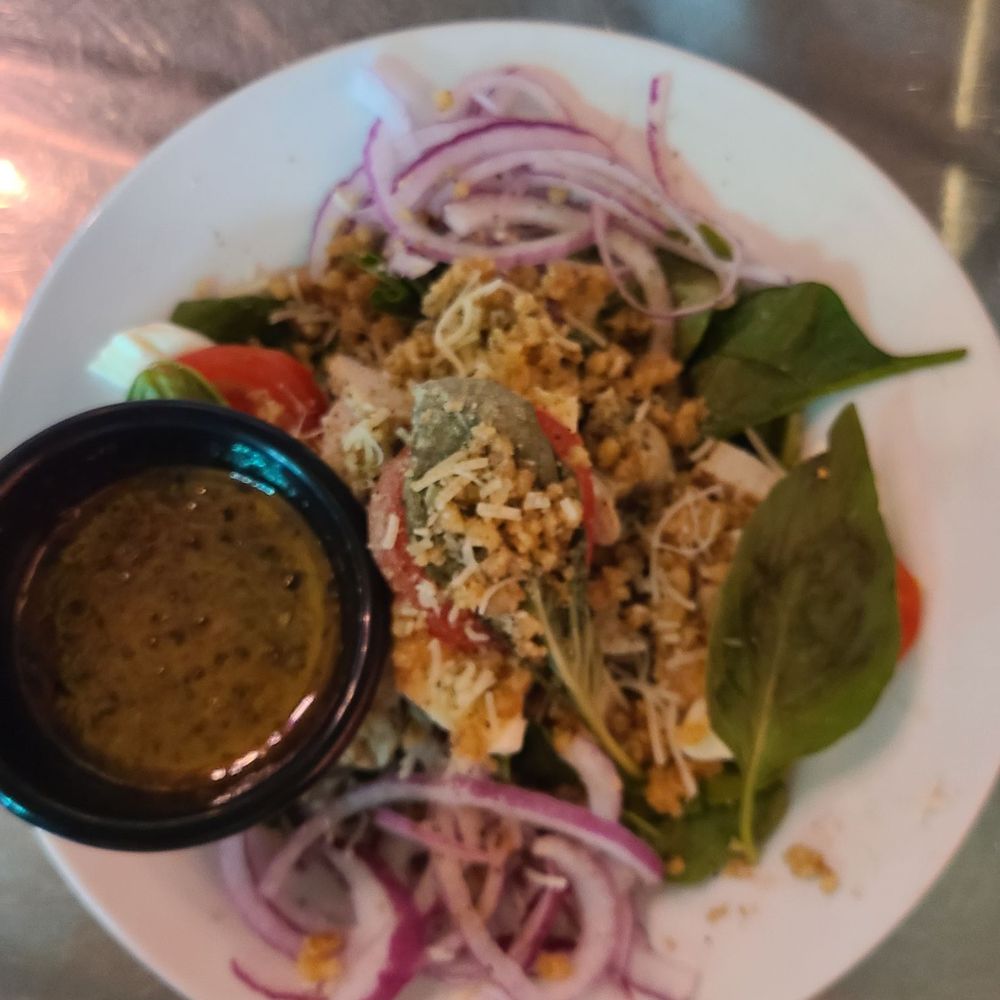 Dizzy's Gypsy Bistro - Yummy salad - wish I could remember the name! - New American Near Me - Little Rock, Arkansas