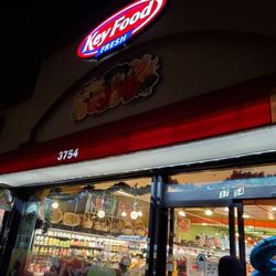 Key Food Supermarket - Out front #2