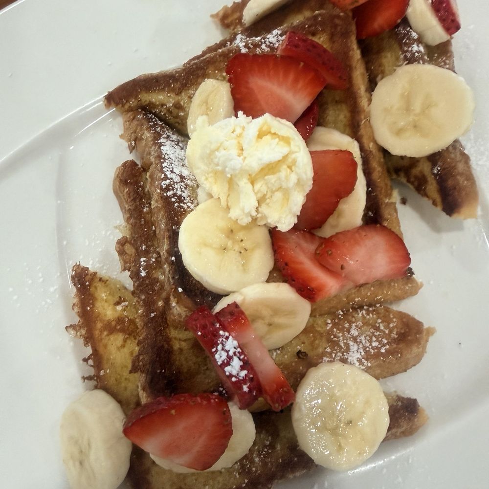 Skyline Cafe - Classic French Toast - Breakfast & Brunch Near Me - Reno, Nevada Skyline Cafe - Classic French Toast - Breakfast & Brunch Near Me - Reno, Nevada