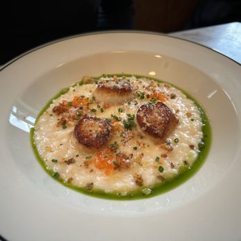 Foiegwa - Scallops with risotto - French Near Me - Montreal, Quebec Foiegwa - Scallops with risotto - French Near Me - Montreal, Quebec
