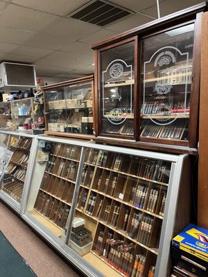 tobacco shop smithfield Smithfield Smoke Shop, 20 Cedar Swamp Rd, Smithfield, RI 02917, US