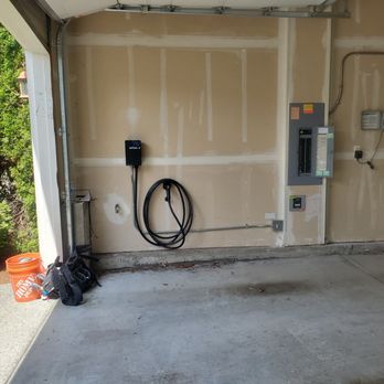 Seahurst Electric - Grizzl-e charger install - Electricians Near Me - Everett, Washington Seahurst Electric - Grizzl-e charger install - Electricians Near Me - Everett, Washington