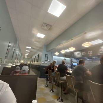 Gold Burger Diner - Inside the restaurant! - Diners Near Me - Georgetown, Texas Gold Burger Diner - Inside the restaurant! - Diners Near Me - Georgetown, Texas