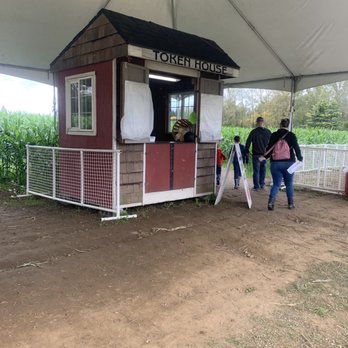 Fazio Farms - Buy your corn maze tickets here - Fruits & Veggies Near Me - Portland, Oregon