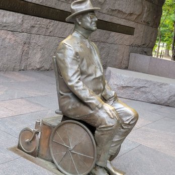 Franklin Delano Roosevelt Memorial - Landmarks & Historical Buildings Near Me - Washington, DC, District of Columbia
