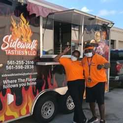 Sidewalk Tasties - Sidewalk Tasties LLC Where the flavor follow you home