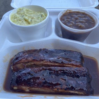 Cozy Corner Restaurant - 2 rib plate - Barbeque Near Me - Memphis, Tennessee