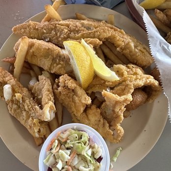 Pier 99 - Fried Fish Platter - Seafood Near Me - Corpus Christi, Texas