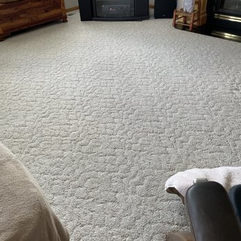 Be Green Carpet Cleaning - Seattle - Our TV room, which is the most used except our bedroom. - Carpet Cleaning Near Me