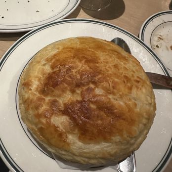 Daily Grill - Small Chicken Pot Pie - American Near Me - Houston, Texas