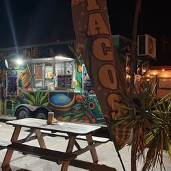 Top Tier Food And Catering - Seating