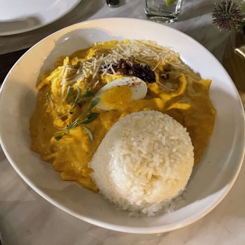 CVI.CHE 105 - Chicken with curry and rice - Peruvian Near Me - Miami, Florida
