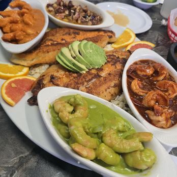 Mariscos El Capitan - The Parillada el Número #1 - Seafood Near Me - Coachella, California Mariscos El Capitan - The Parillada el Número #1 - Seafood Near Me - Coachella, California