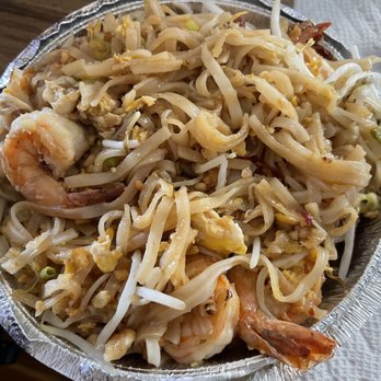 Saigon Bangkok - Pad thai level 4 - Vietnamese Near Me - Tonawanda, New York Saigon Bangkok - Pad thai level 4 - Vietnamese Near Me - Tonawanda, New York