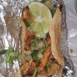 La Montaña Carniceria y Taqueria - Pollo 10/11/2024