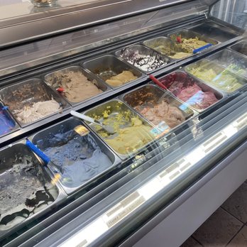 Brazza Gelato & Coffee - Gelato display~ - Ice Cream & Frozen Yogurt Near Me - North Vancouver, British Columbia Brazza Gelato & Coffee - Gelato display~ - Ice Cream & Frozen Yogurt Near Me - North Vancouver, British Columbia