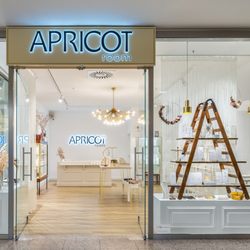 APRICOT room