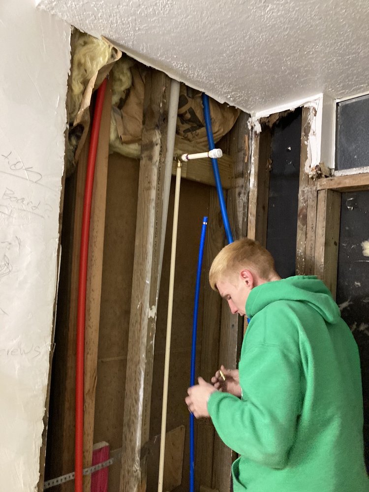 Slide of Everlast Plumbing & General Contractors