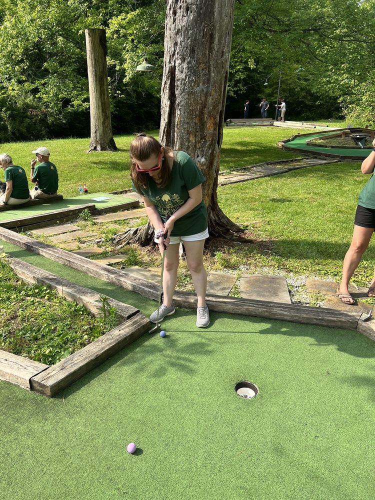 Mt Gretna Miniature Golf Logo