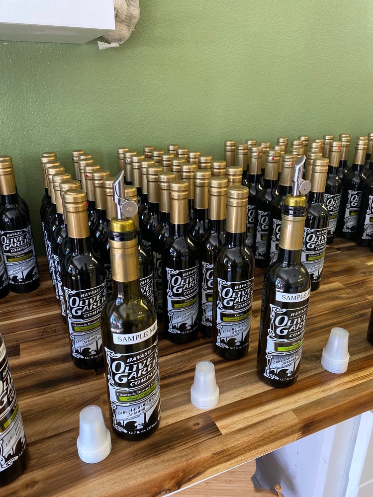 Havasu Olive & Garlic Logo