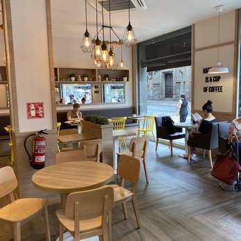 Vivari Bakery & Coffee - Inside - Bakeries Near Me - Barcelona, B Vivari Bakery & Coffee - Inside - Bakeries Near Me - Barcelona, B