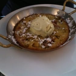 Auberge d'Hempempont - Gratin pomme/rhubarbe à l'amande et glace pistache