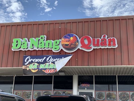 Da Nang Quan Restaurant by null