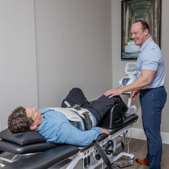 Dynamic Family Chiropractic - Decompression Therapy-non surgical treatment for herniated discs. - Chiropractors Near Me - Minnetonka, Minnesota Dynamic Family Chiropractic - Decompression Therapy-non surgical treatment for herniated discs. - Chiropractors Near Me - Minnetonka, Minnesota