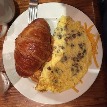 la Madeleine - Sausage and cheddar omelette - Bakeries Near Me - San Antonio, Texas