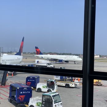 Delta Air Lines - Planes - Airlines Near Me - Minneapolis, Minnesota
