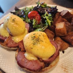 Smoked Duck Breast Egg Benedict Smoked Duck Breast Egg Benedict