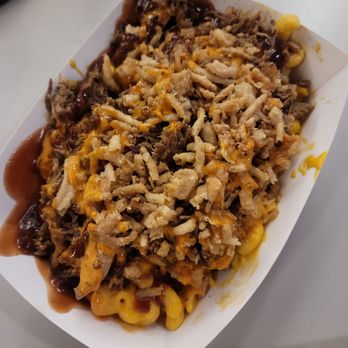 Holy Grail Bbq - Loaded mac n cheese with pulled pork - Food Trucks Near Me Holy Grail Bbq - Loaded mac n cheese with pulled pork - Food Trucks Near Me