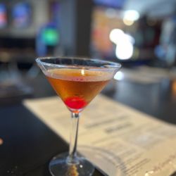 Grunions Sports Bar & Grill