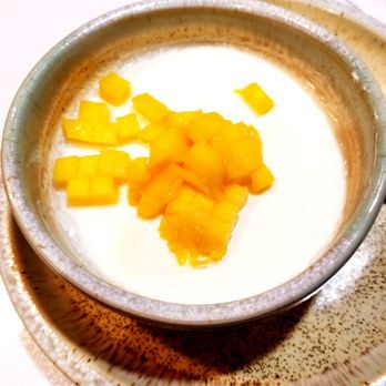 Hui Lau Shan - Mango milk pudding - Desserts Near Me - Hamilton, Ontario