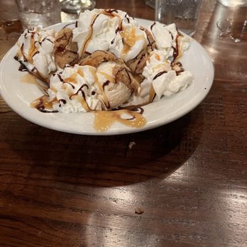 Jesse's Restaurant & Tavern - Cookie - Steakhouses Near Me - Hanover, New Hampshire Jesse's Restaurant & Tavern - Cookie - Steakhouses Near Me - Hanover, New Hampshire