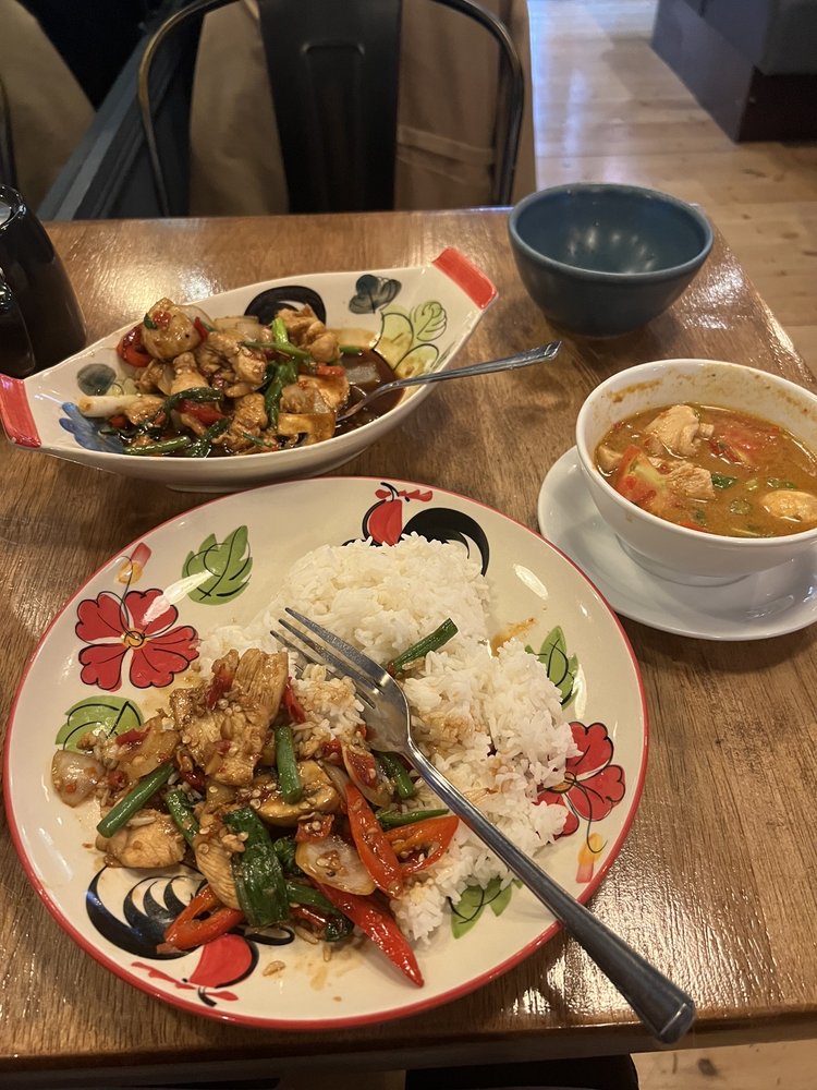 FULL MOON THAI RESTURANT 8 Parliament St, Dublin 8, Co. Dublin, Republic of Ireland Thai