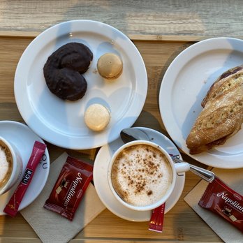 Zapshop - Good coffee, sandwiches & pastries for a reasonable price - Shoe Stores Near Me - Madrid, M Zapshop - Good coffee, sandwiches & pastries for a reasonable price - Shoe Stores Near Me - Madrid, M
