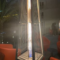 W XYZ Bar