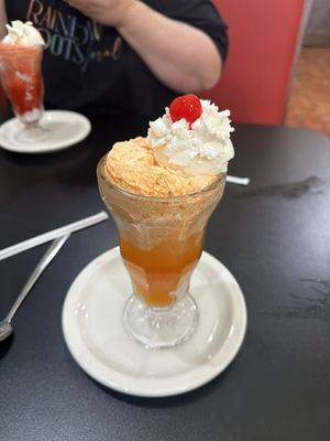 Reds Soda Fountain and Ice Cream by null