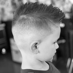 Blue Barber Lounge