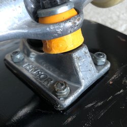 Maui Nix Surf Shop - Brand new bushings