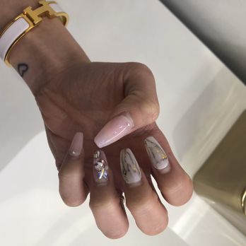 Oo Nailed It - No chipping and none of the jewels fell off - Nail Salons Near Me - Beverly Hills, California Oo Nailed It - No chipping and none of the jewels fell off - Nail Salons Near Me - Beverly Hills, California
