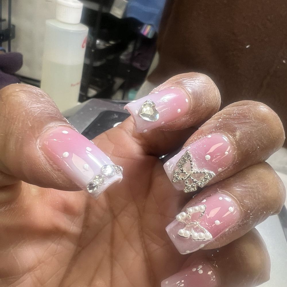 Divas Nails - These are my natural nails Hannah did such an amazing job. I'm truly pleased. - Nail Salons Near Me - Northridge, California Divas Nails - These are my natural nails Hannah did such an amazing job. I'm truly pleased. - Nail Salons Near Me - Northridge, California
