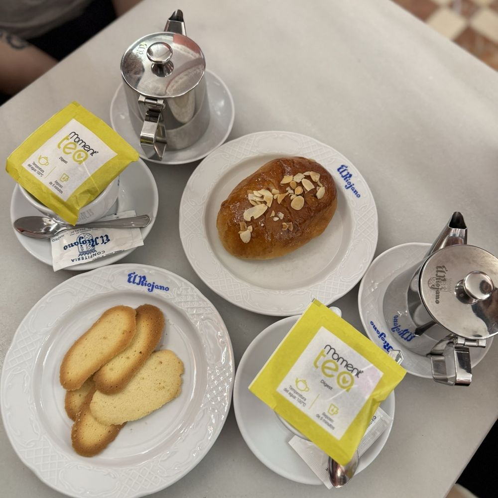 El Riojano - Afternoon Tea Spread - Bakeries Near Me - Madrid, M
