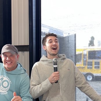 Zesti Food Carts - Me singing as loud as I can for everyone - Food Trucks Near Me - Forest Grove, Oregon